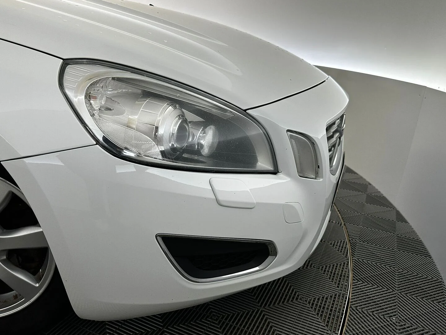 Car Image - 5qyorC79qBmo4m4vRLe1V7