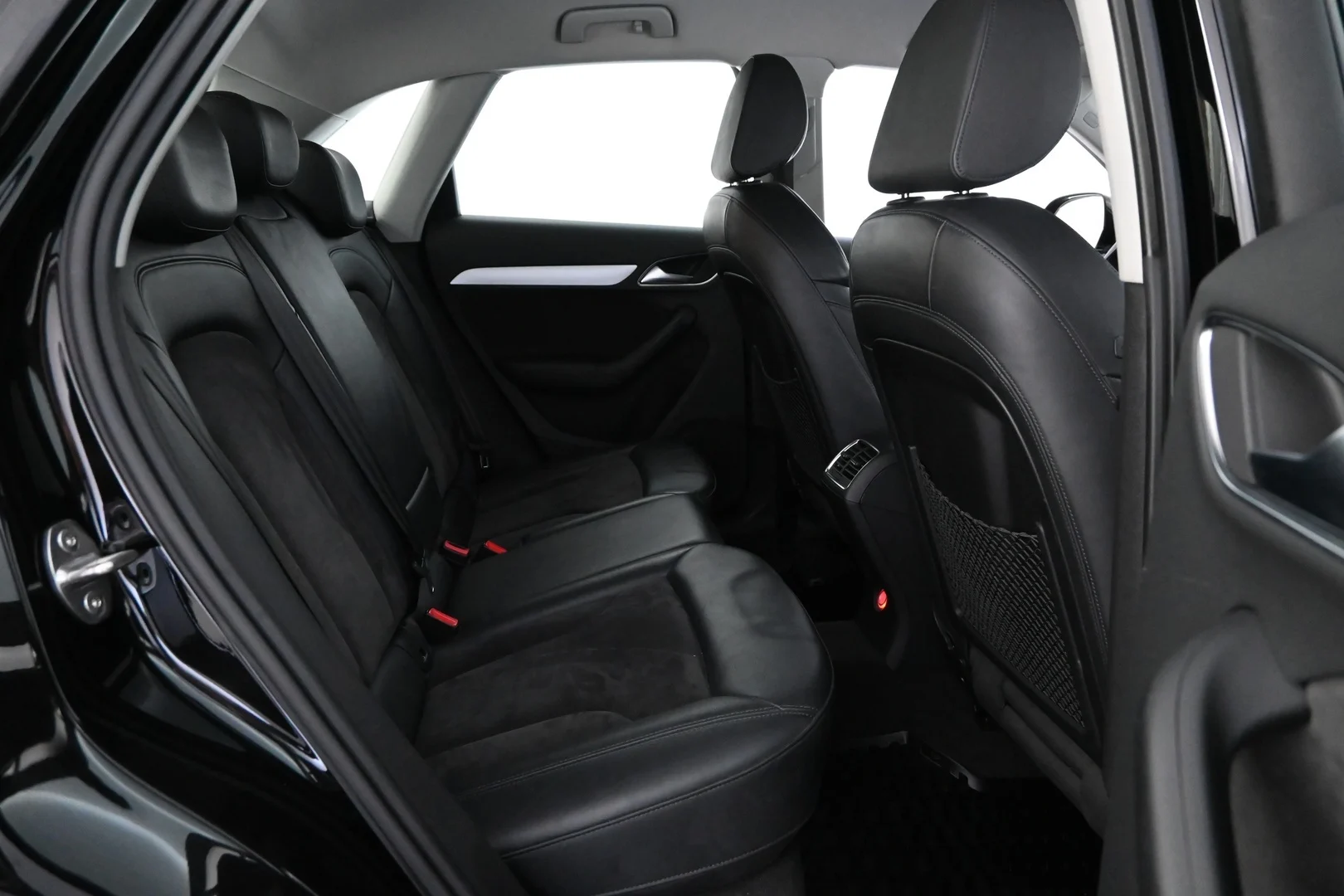 Car Image - 6KlK4TOLVBEYKd12w4mSz1