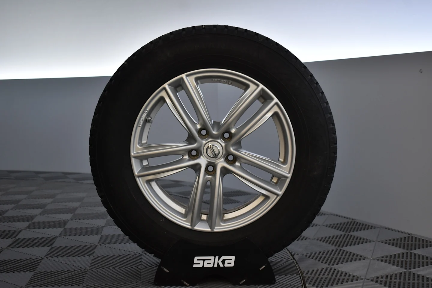 Car Image - 7qCuYk4QNT3KsSeladkXHk