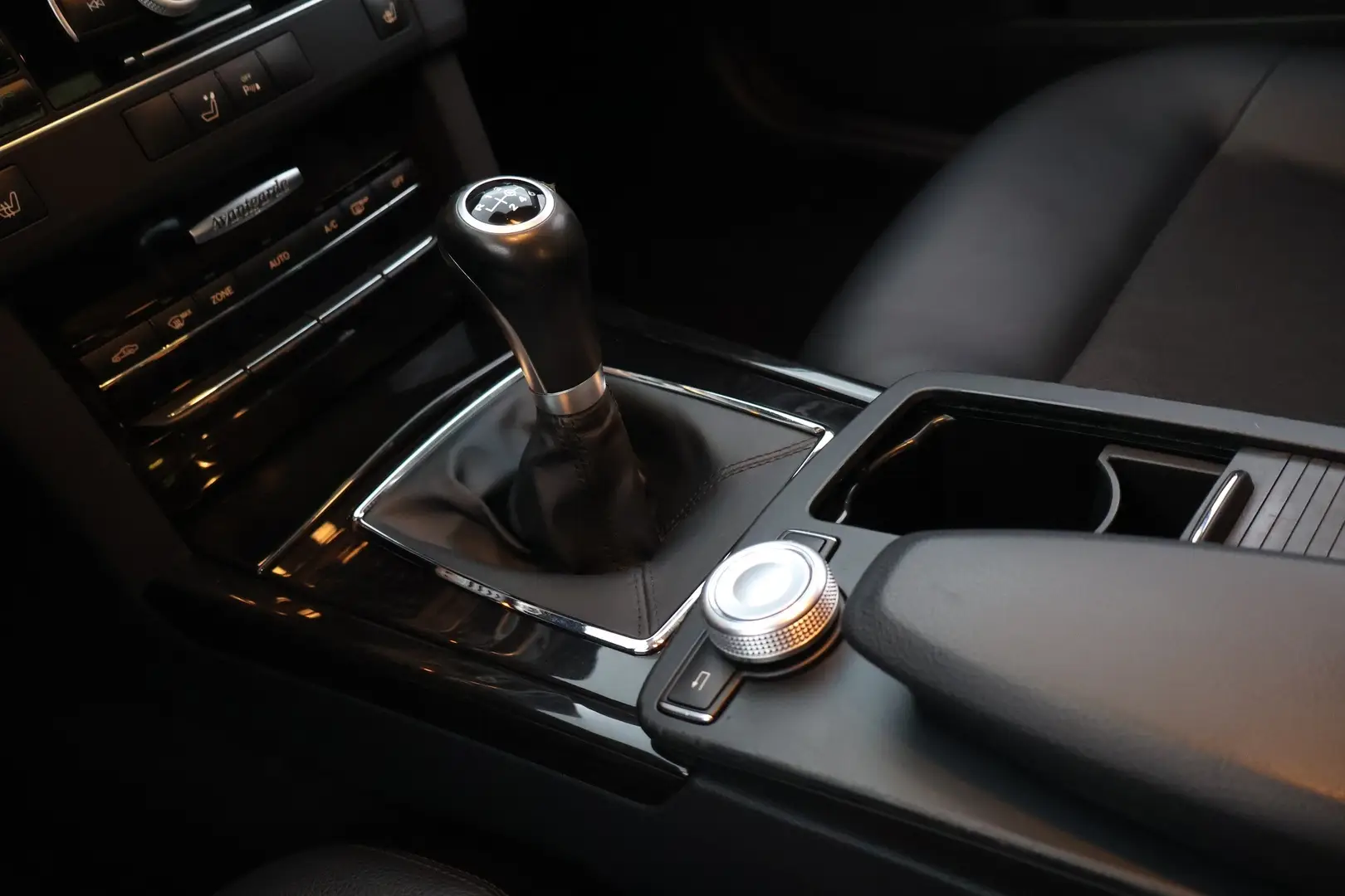 Car Image - 17skVpCT7MZ7DTuYORSpkM