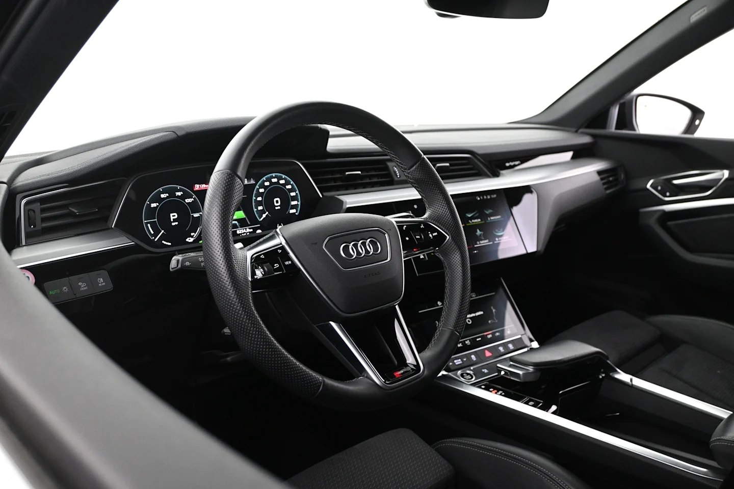 Car Image - 2LU8zTURWrBpoe0tWrrnM1