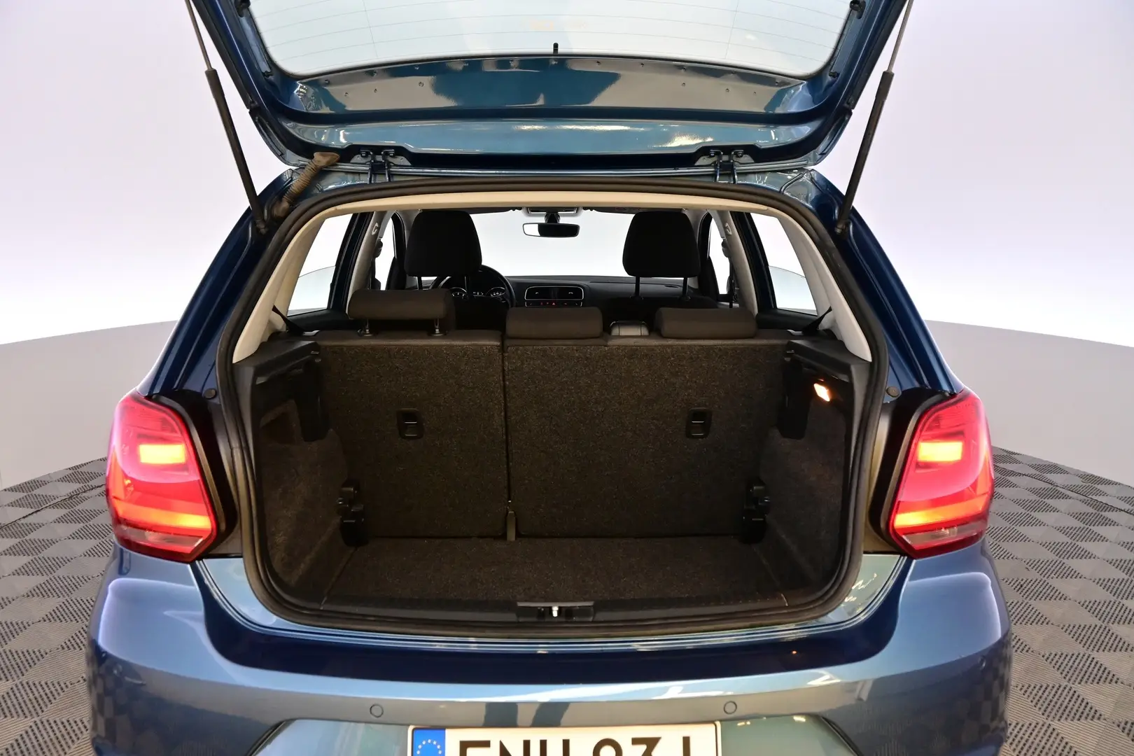 Car Image - 38JC7686KQOz9tzfh1WDAS