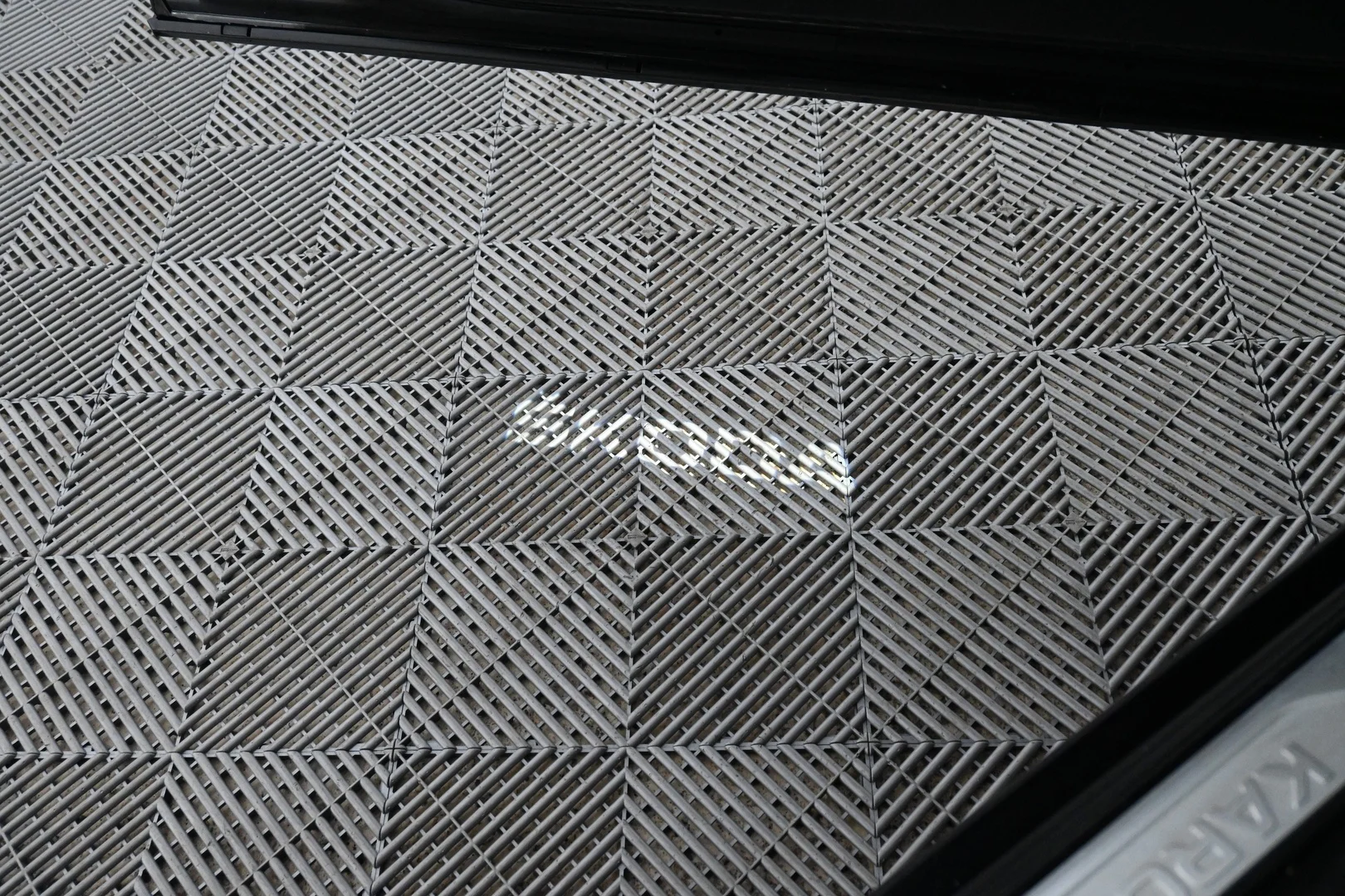 Car Image - 6mg8hPPqB5BCmJrFR42TpT