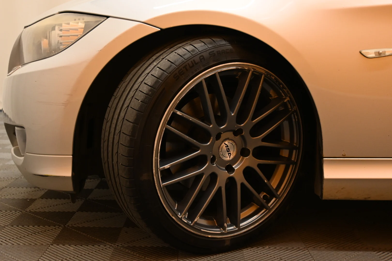 Car Image - 7fZ1FF0h4xasxzhyzMK6jh