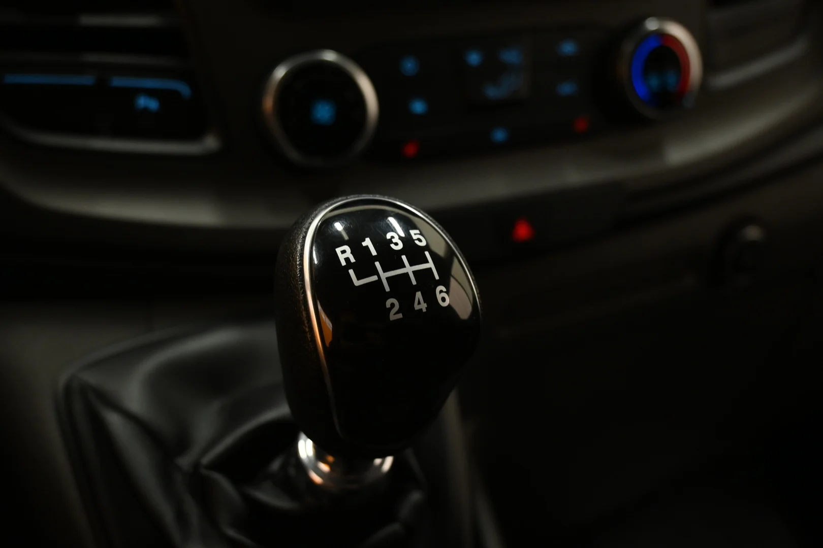 Car Image - Hhse1Nml9vbK4jRyU7K1Z