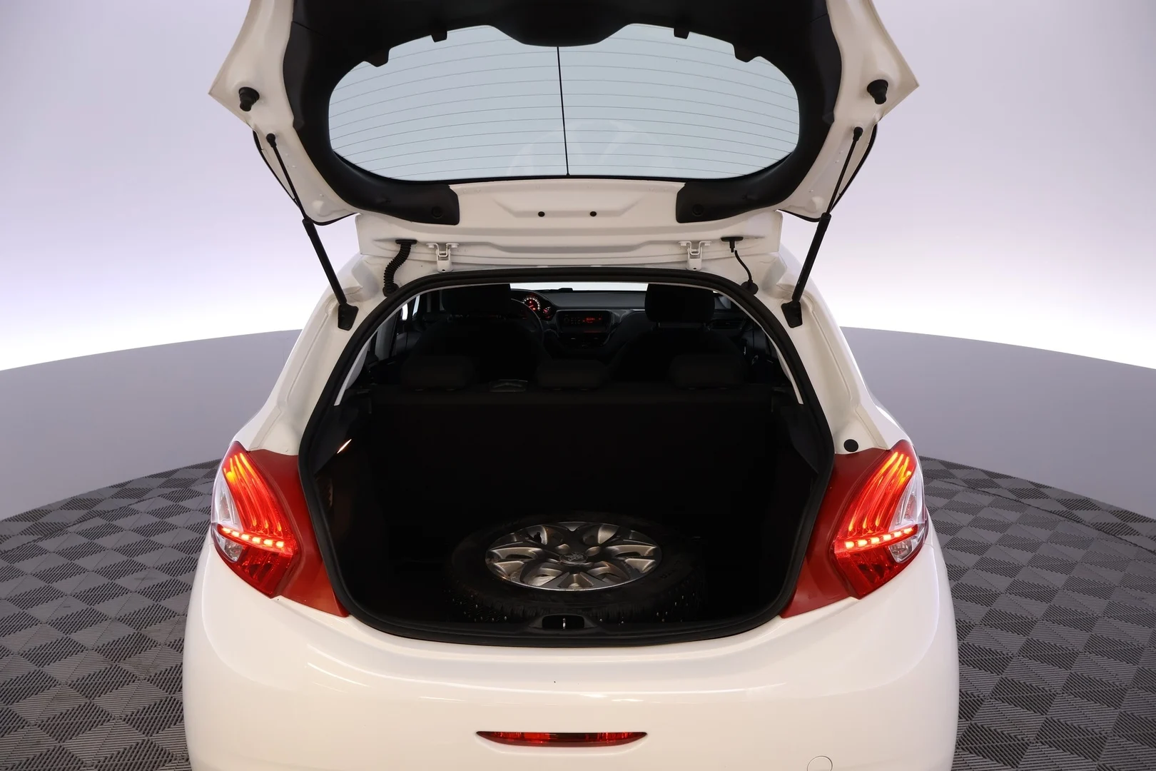 Car Image - 21X4DjA1FLFmufTmkXjj7y