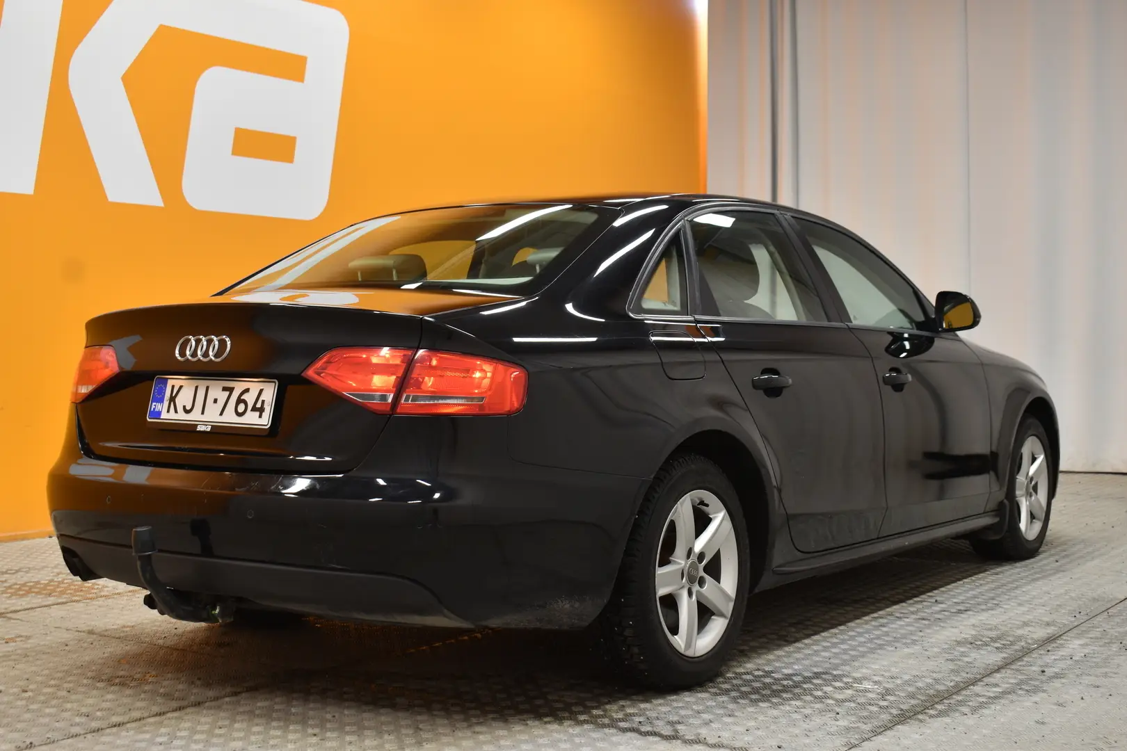 Car Image - 7l05E4mBfLhG6a9CCHYzQO