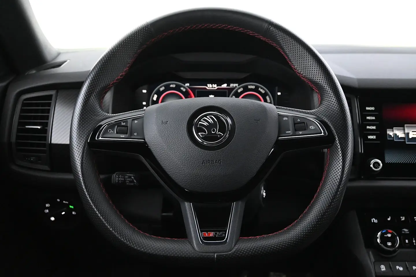 Car Image - 4kWf4DLbzT6Cdh8F7LGxhS
