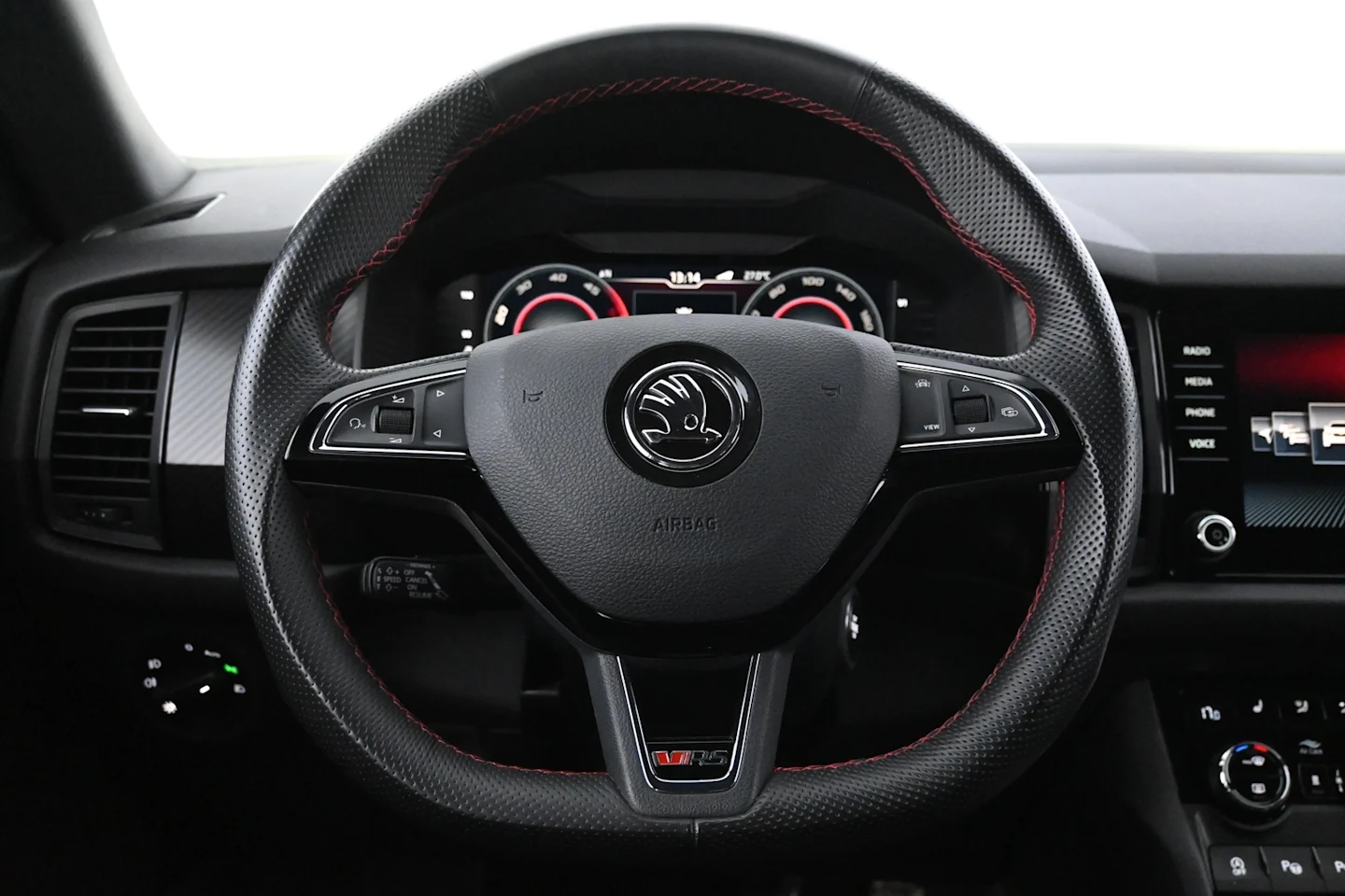 Car Image - 4kWf4DLbzT6Cdh8F7LGxhS