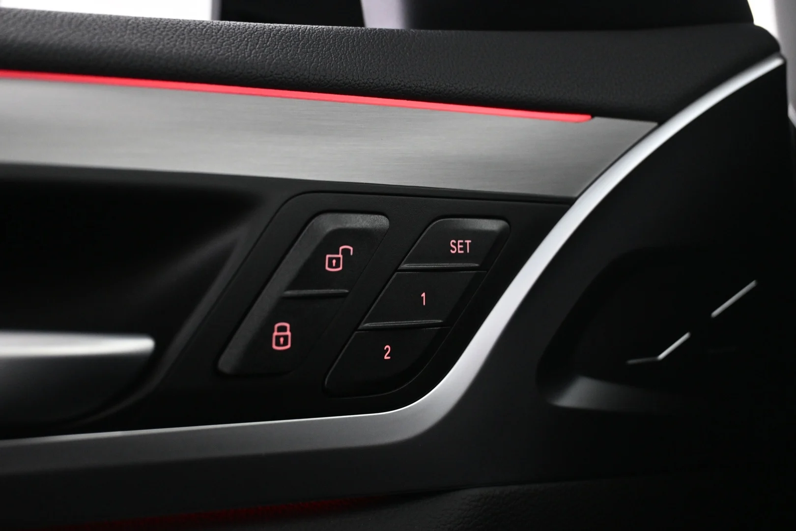 Car Image - 7vY1NhNeES0D3b1q8BsqSn