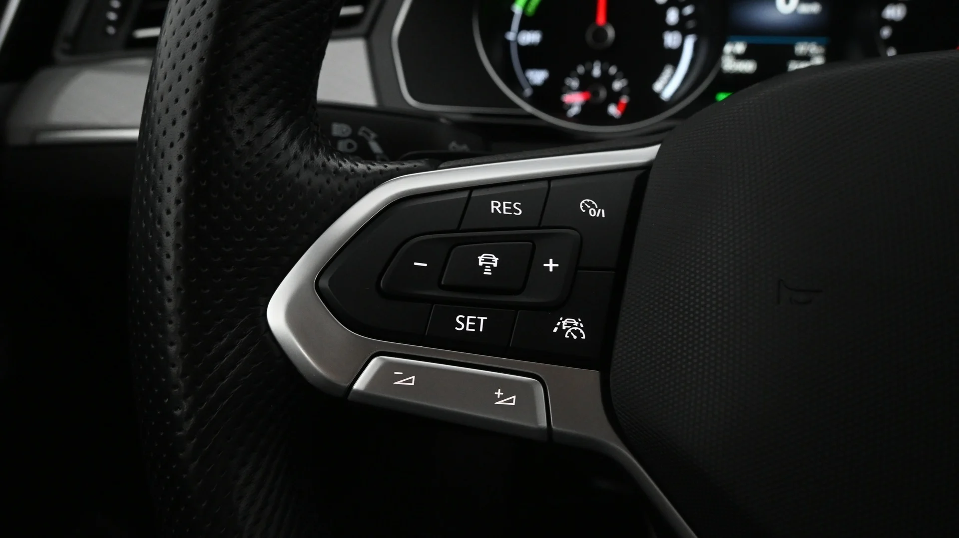 Car Image - 7nvLmgwGLJhF7TlEUOtIes