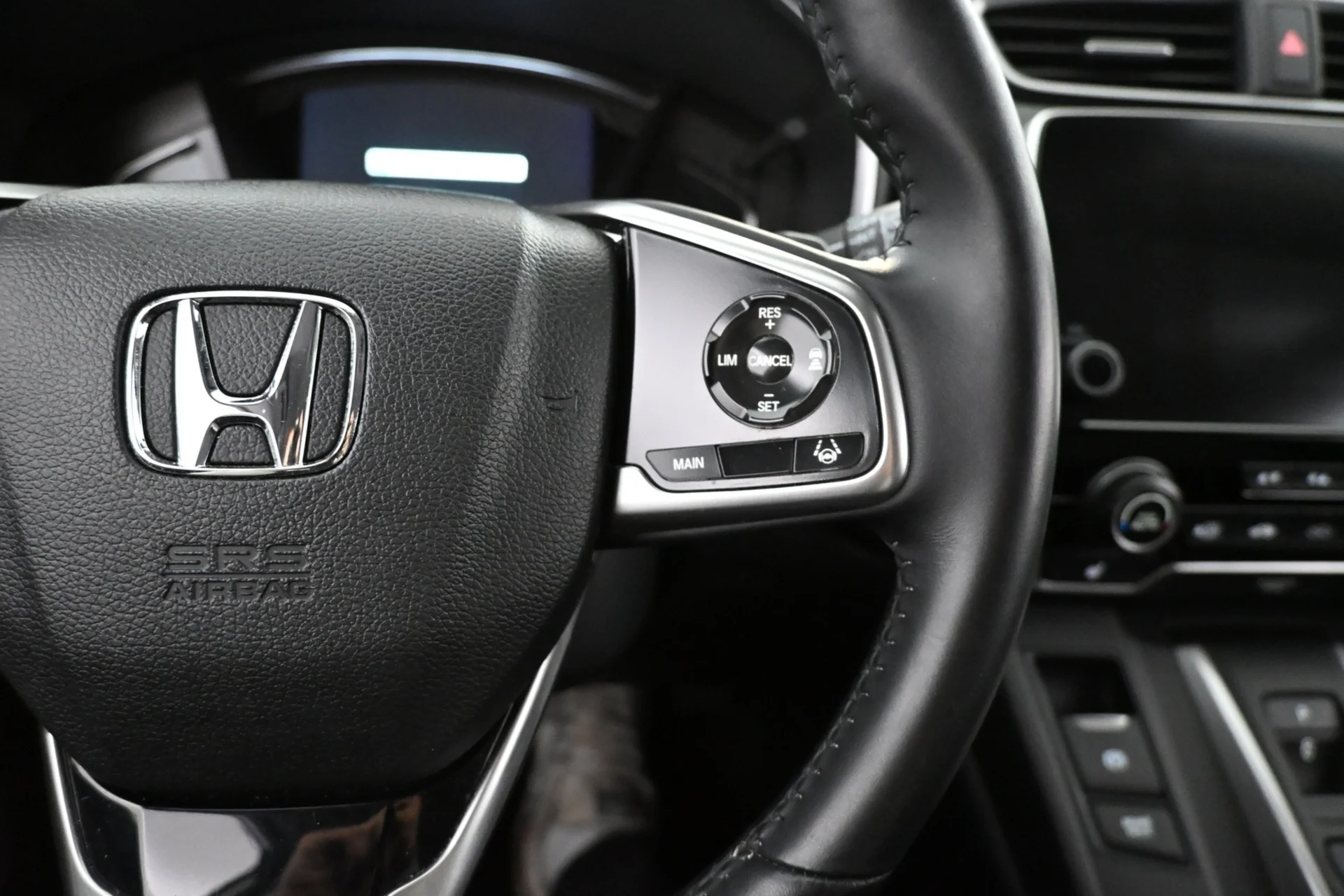 Car Image - 4B2s942IgktWgNc782bD7X