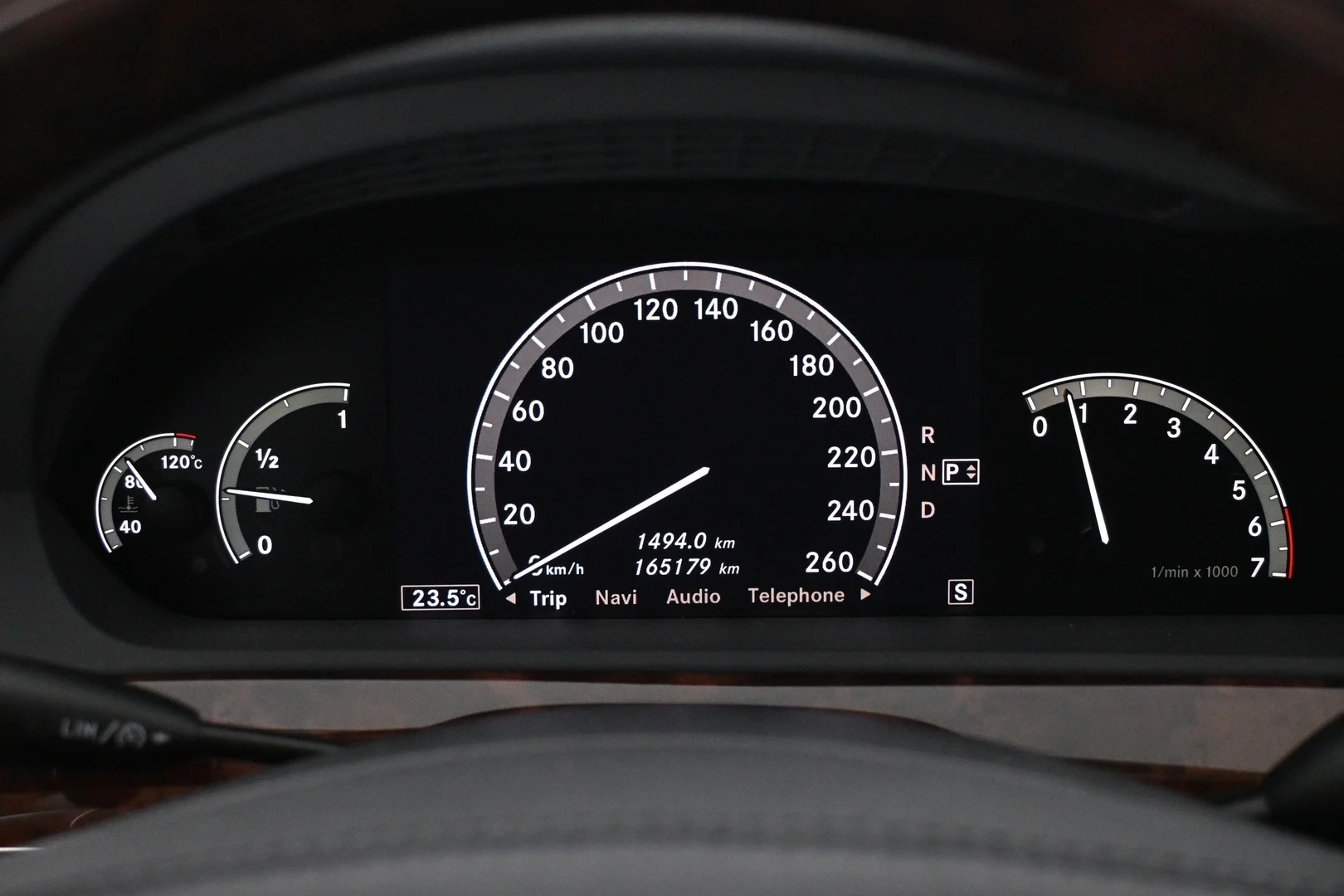 Car Image - 7tEewDUunmshCVIjZRu5lO