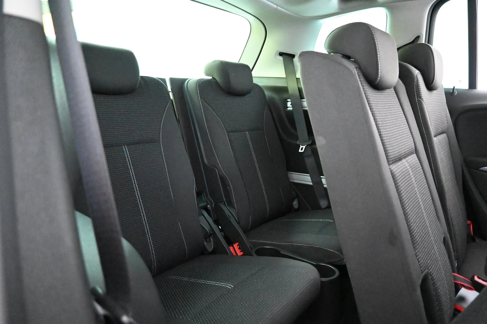 Car Image - 608f2YOsPM7J8DEP7ipD17