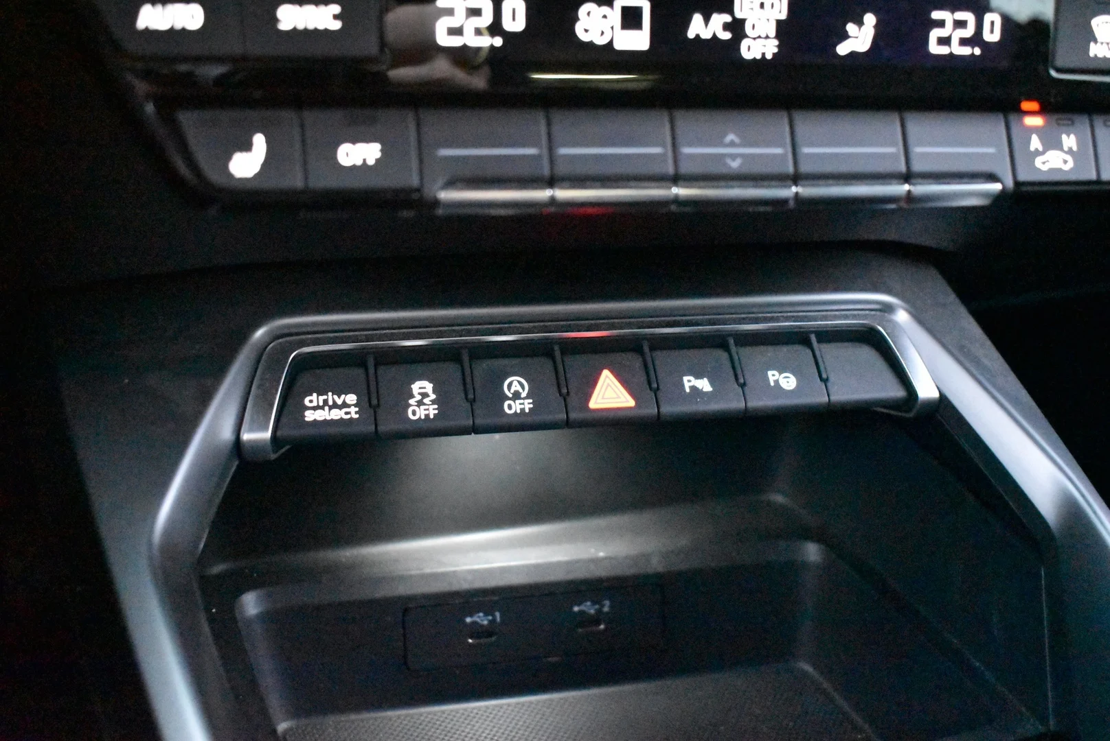 Car Image - 3GqdgNRSaIudOyf4ZguKLy