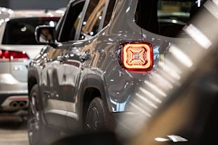 Sähköautojen turvallisuus: Miten pärjäävät törmäystesteissä?