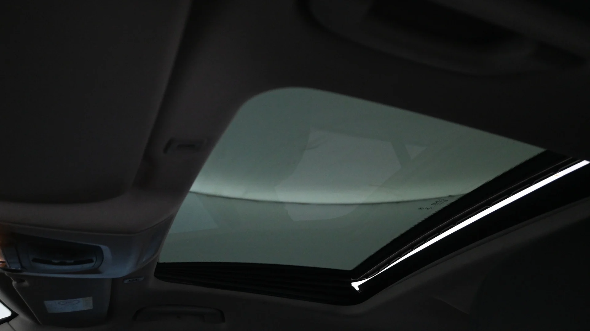 Car Image - PlbhDa2xeYvHOSfso2iNJ