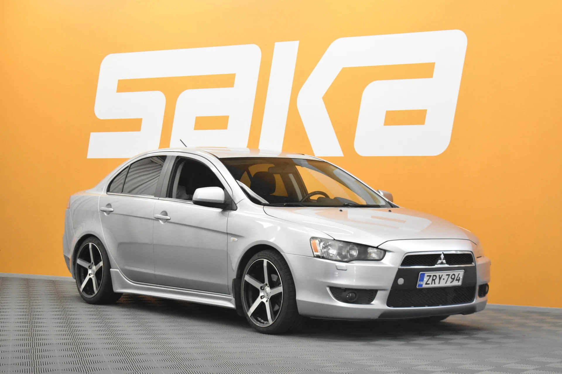 Car Image - uJ0i6eDA28ETAuI9pfutB