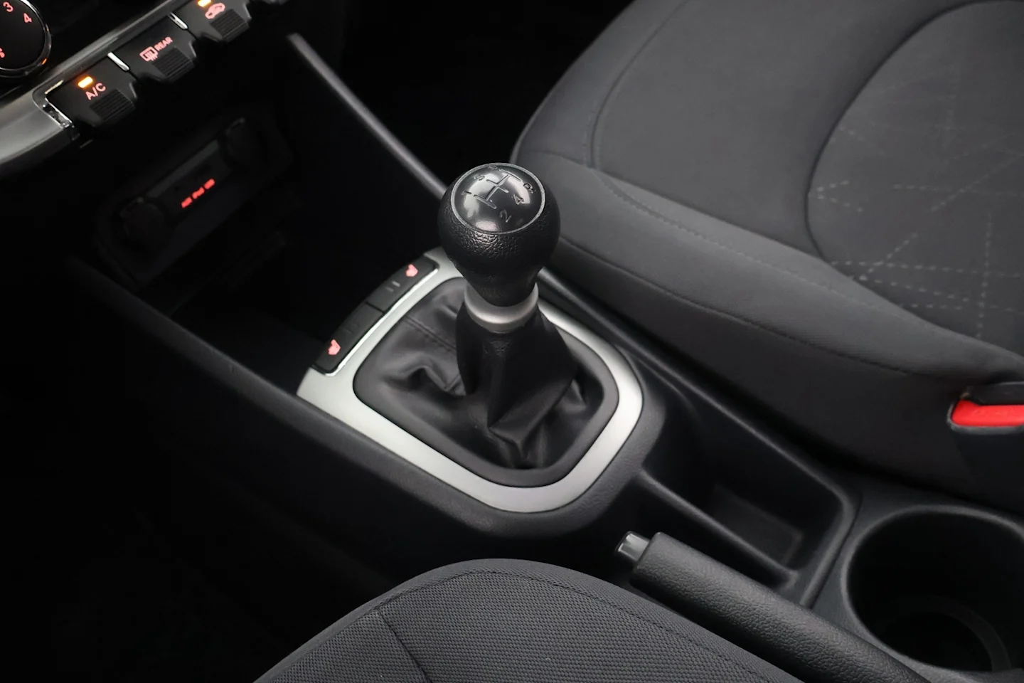 Car Image - 6ul8rdxoiJmsXLLjdFapgd