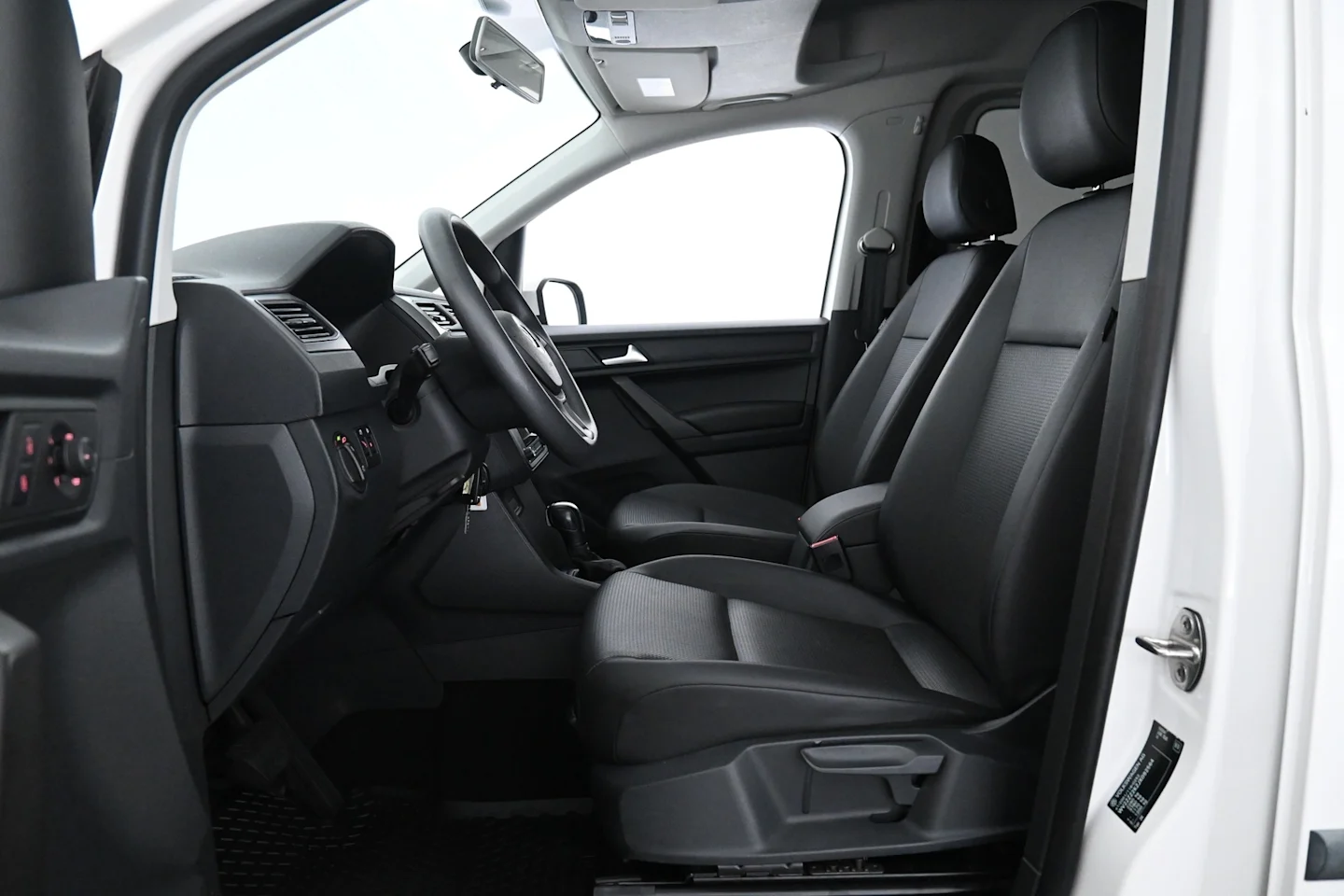 Car Image - xyHC99rVNSlA63O3oHUn2