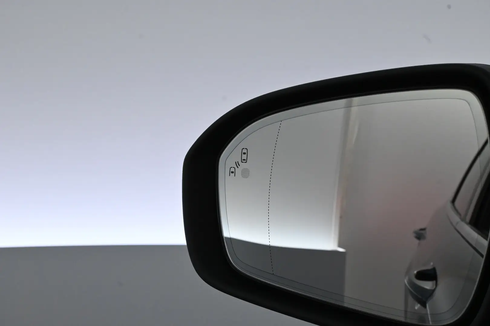 Car Image - vsaJnva9tDImxxAErayg4