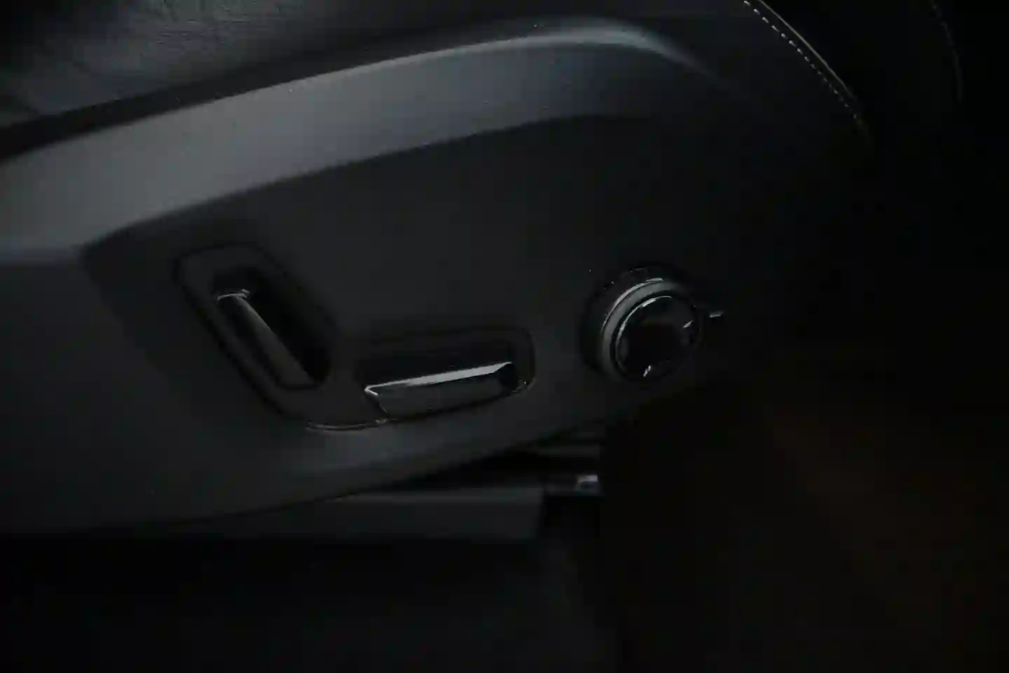 Car Image - 60AjwsUXT6zgZrcHPcfuCD