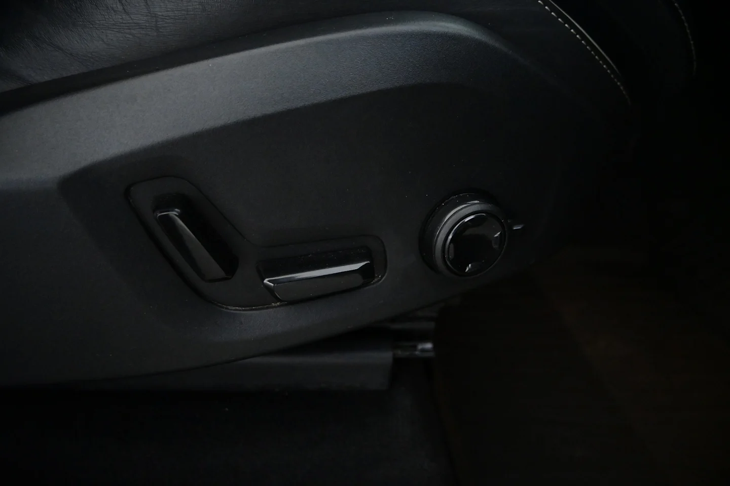 Car Image - 60AjwsUXT6zgZrcHPcfuCD