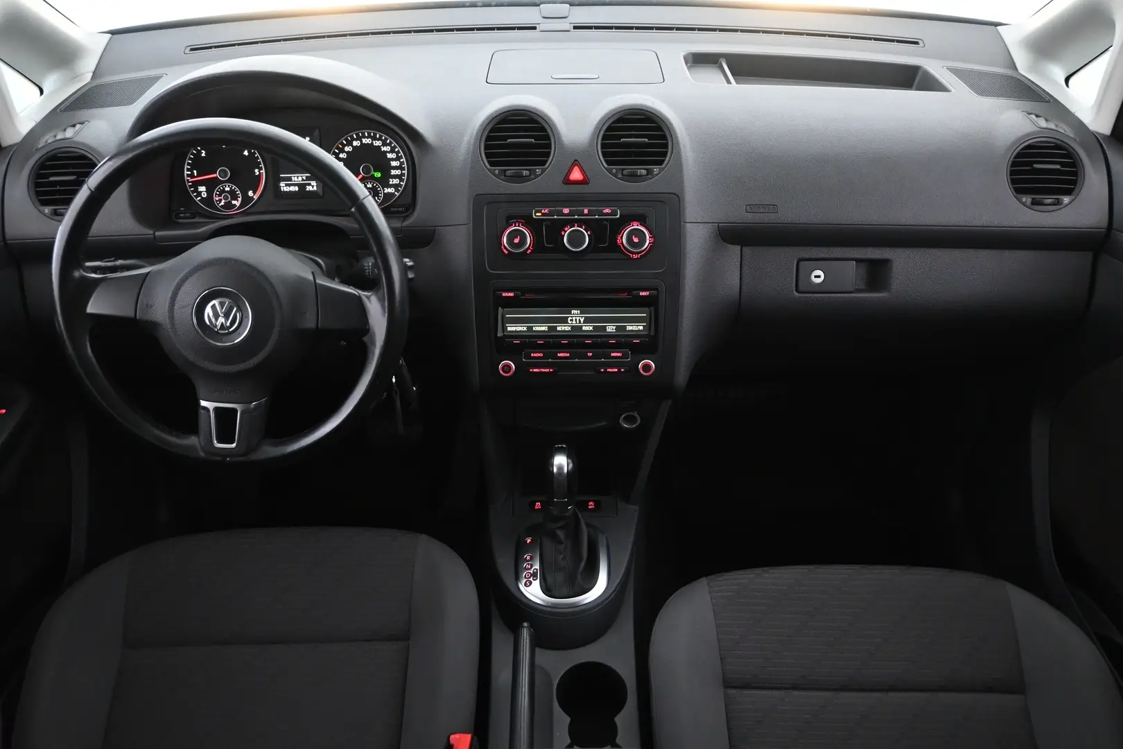 Car Image - 1unHPDNsxmN1rEOvULv3hI