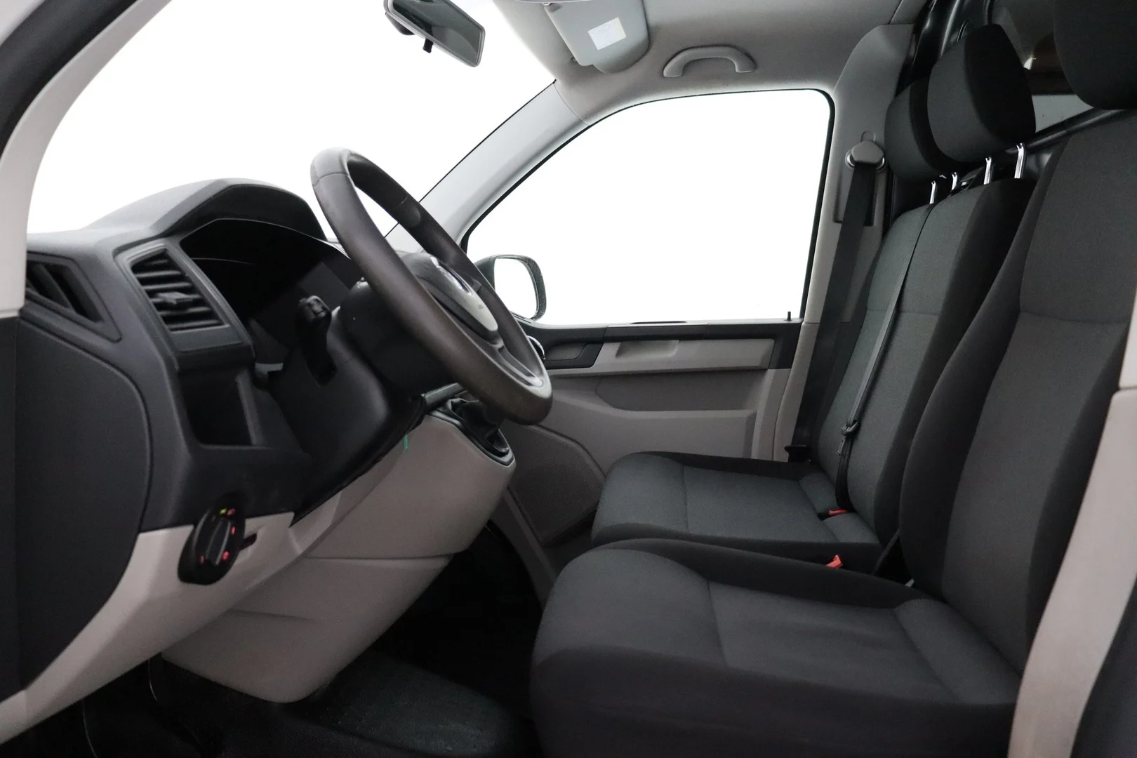 Car Image - Gj3whotFGDyPz1ZdzN98p