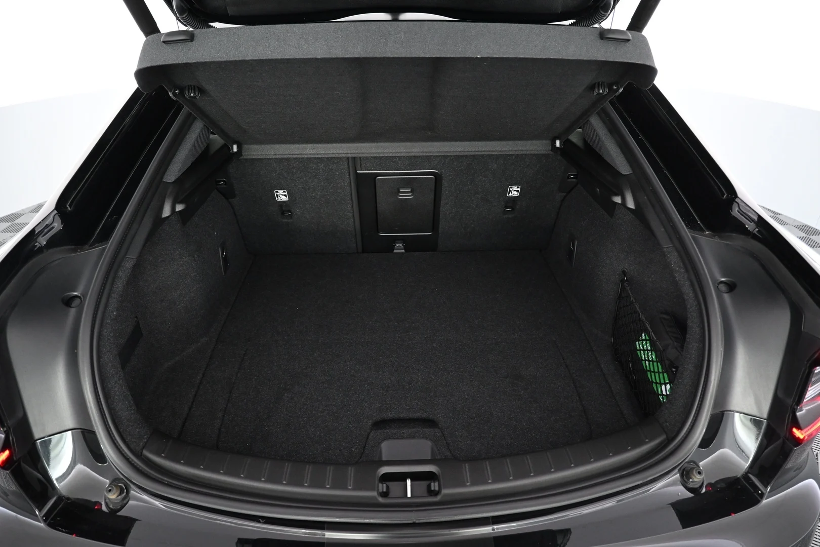 Car Image - 6muBTEG3iq3HfkgF1Zt9lI