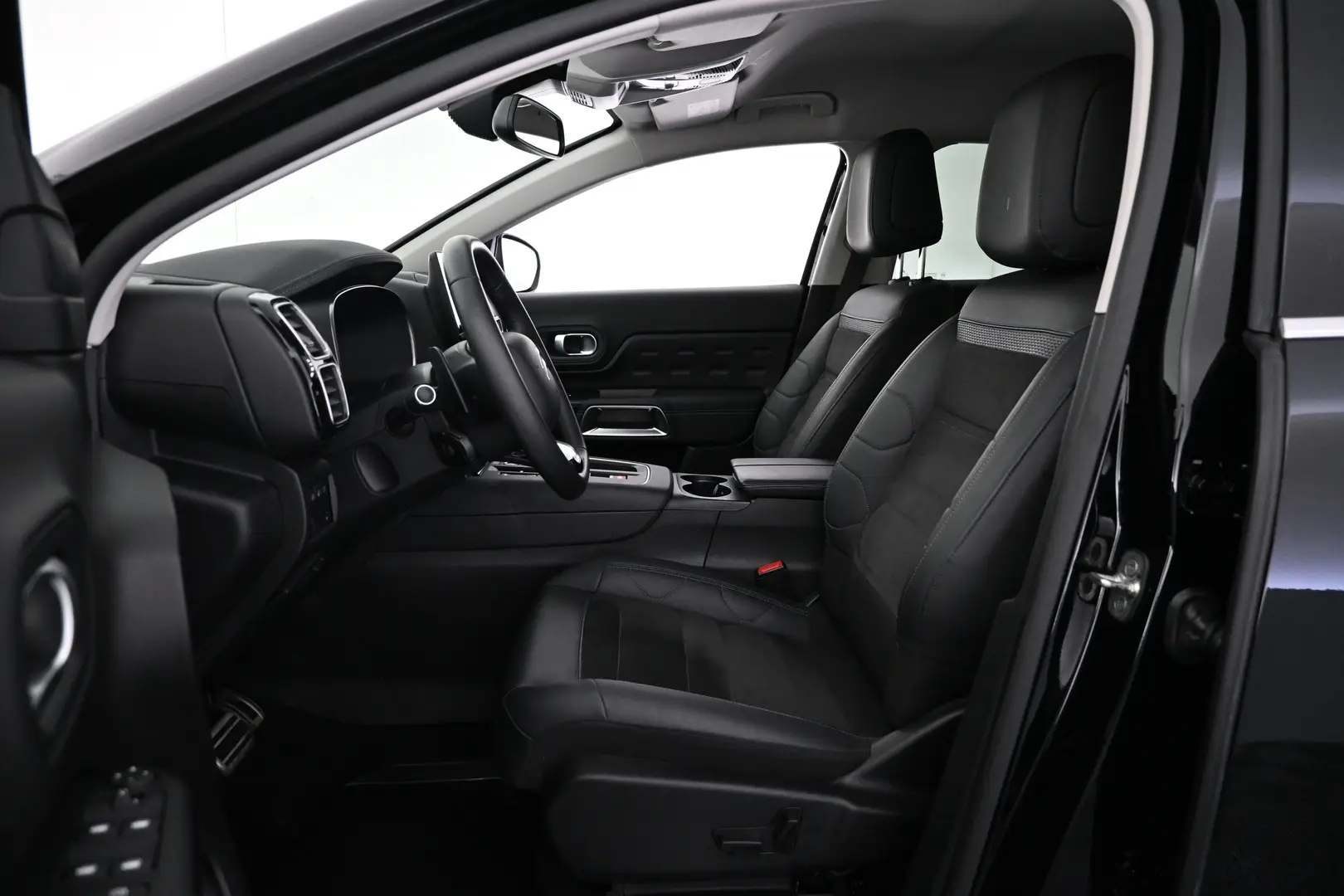 Car Image - 78oL6M12avoVyWipKjuUXo