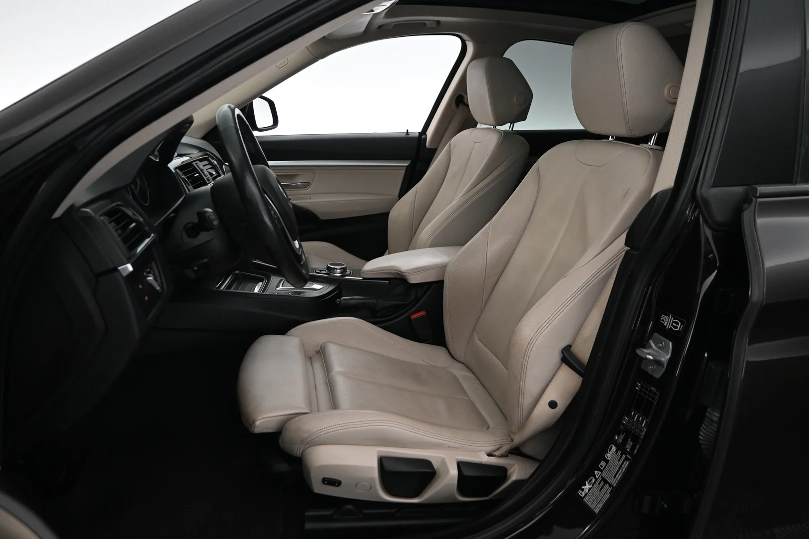 Car Image - 5RZBEC5P4TMxf0KPL1h6Mt