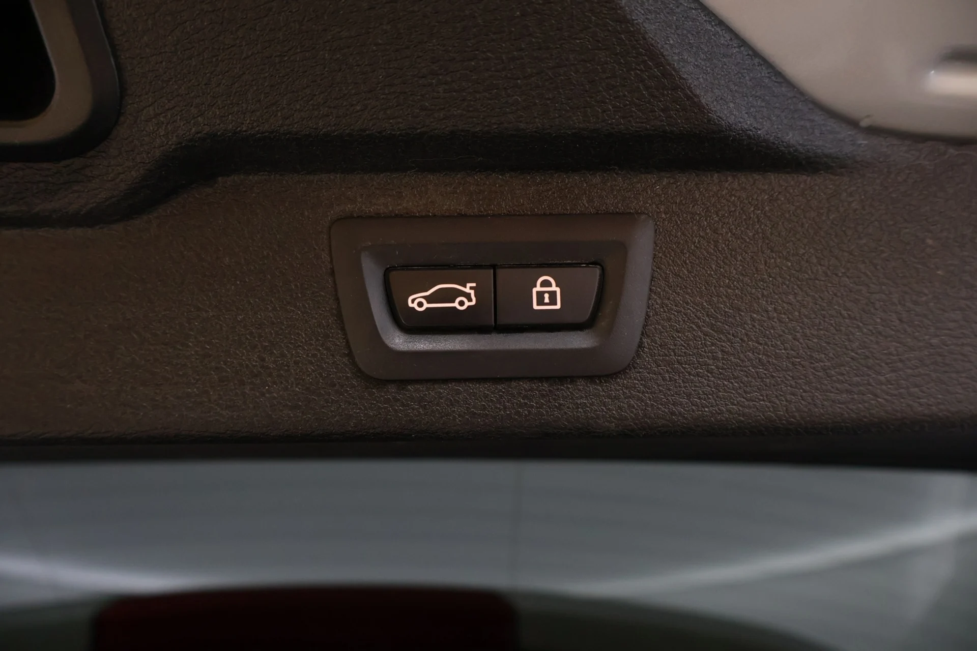 Car Image - 6wcpxFq53jpBBhPioFoNjf