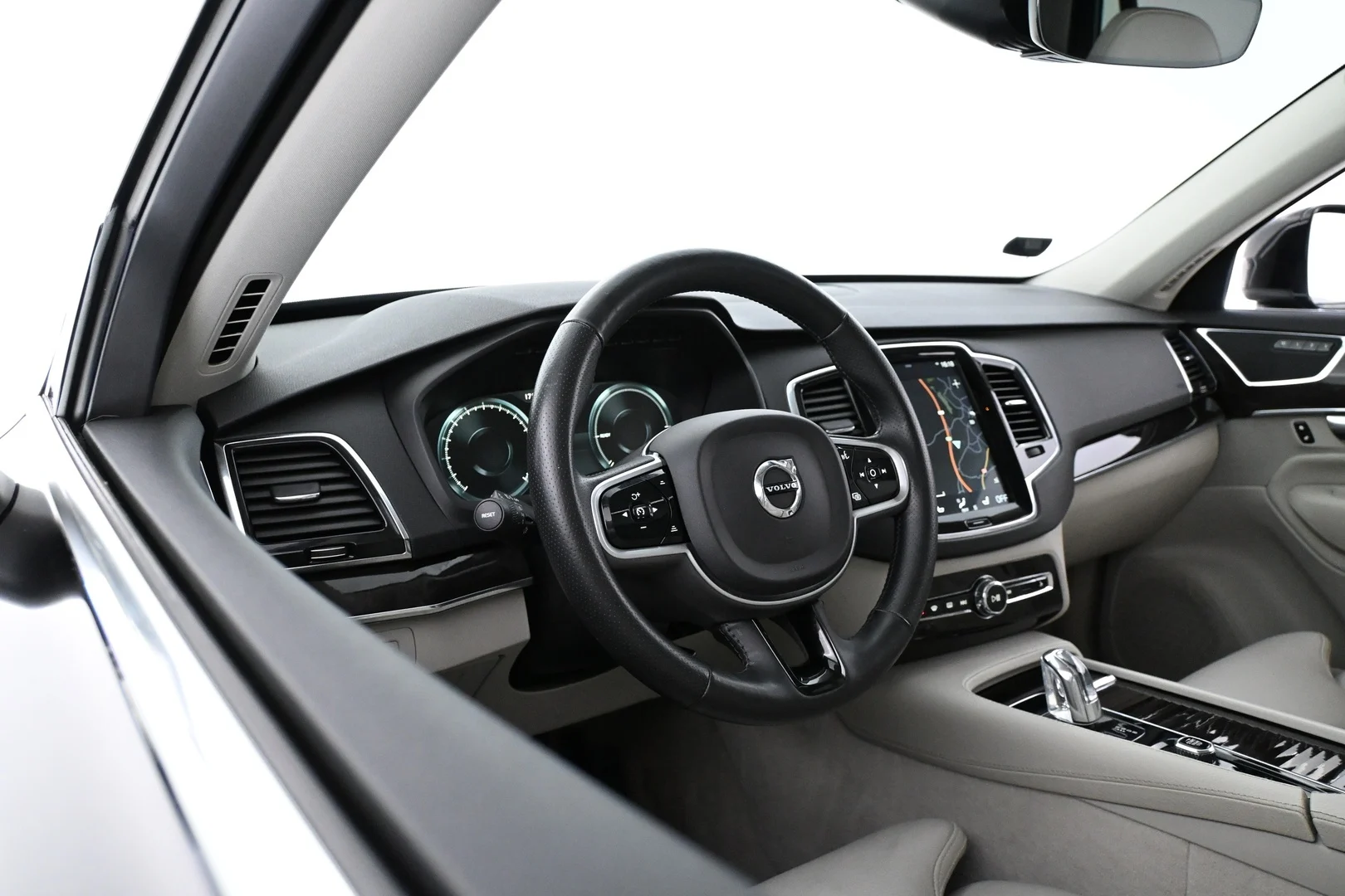 Car Image - 4MWaPqhFqCEXgivToA7tHR