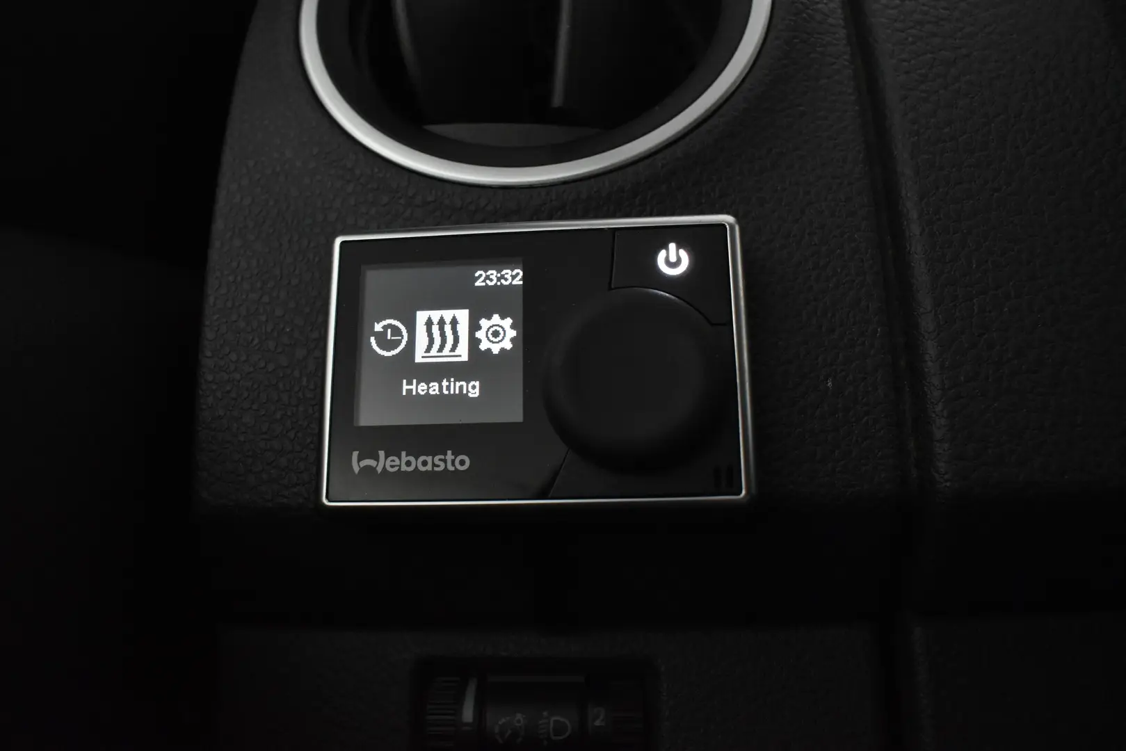 Car Image - 2AJQhQgKShh5RRzJ0l1aKI