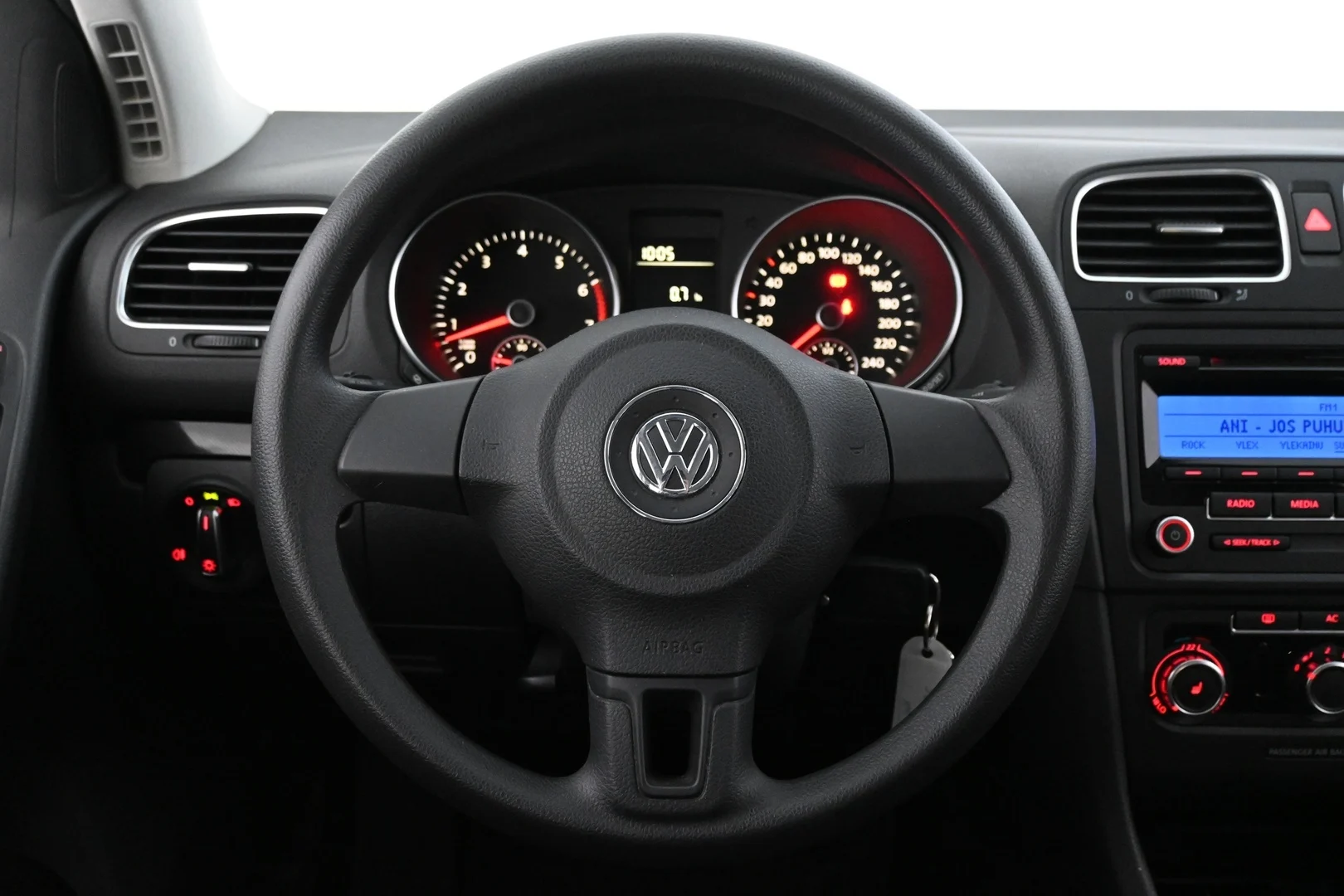 Car Image - 72GZJF3PGjjF6LIqIM7fVs