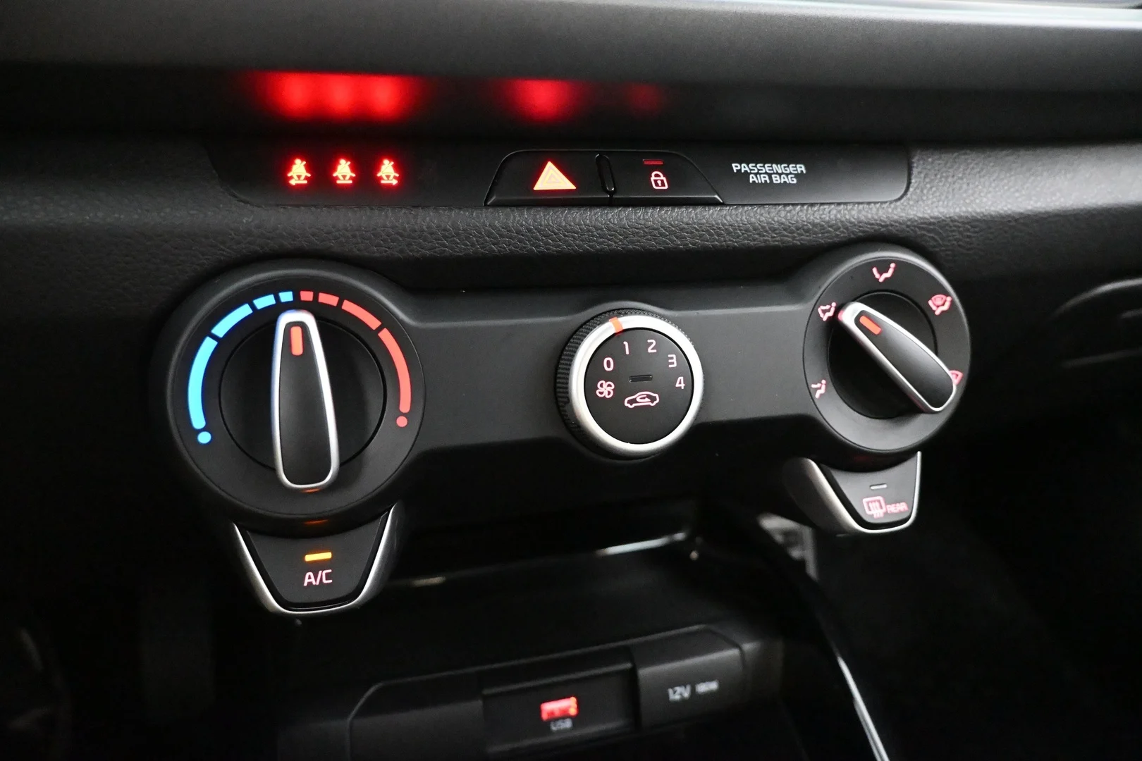 Car Image - IAoZhAnRXgvLewQyaOWOj