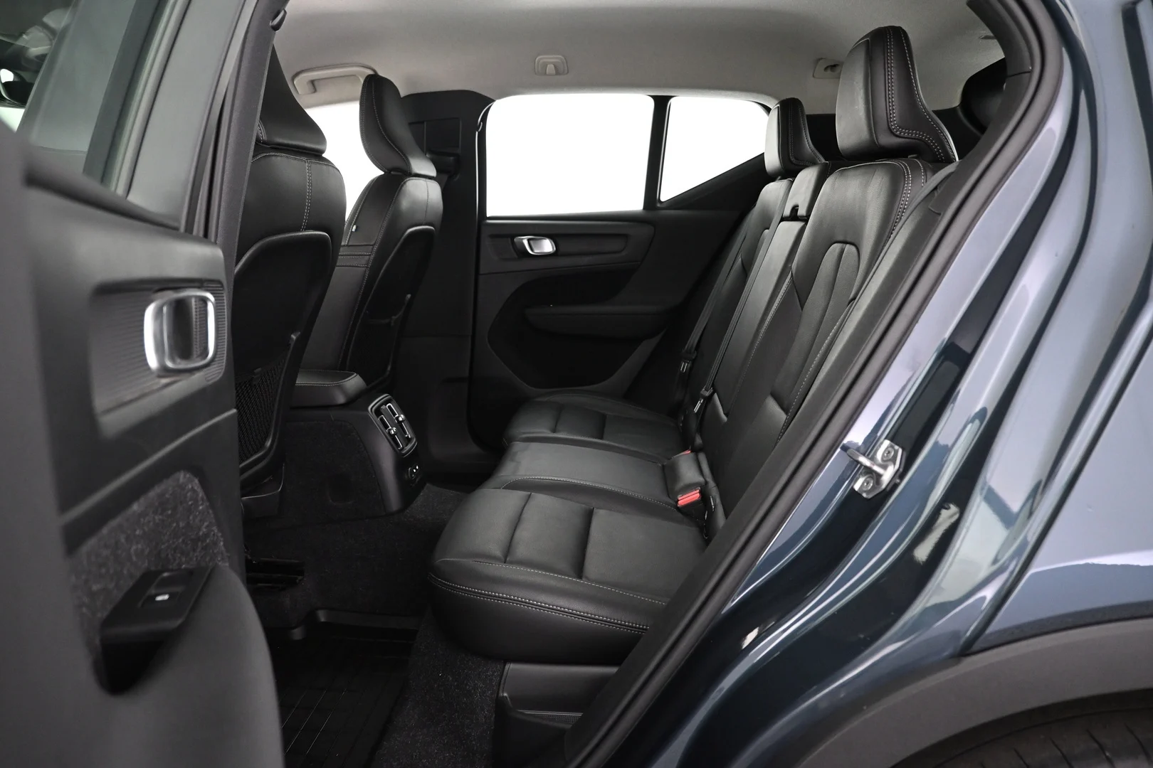 Car Image - 7jDtVyfYcLF7llFo3vfHBZ