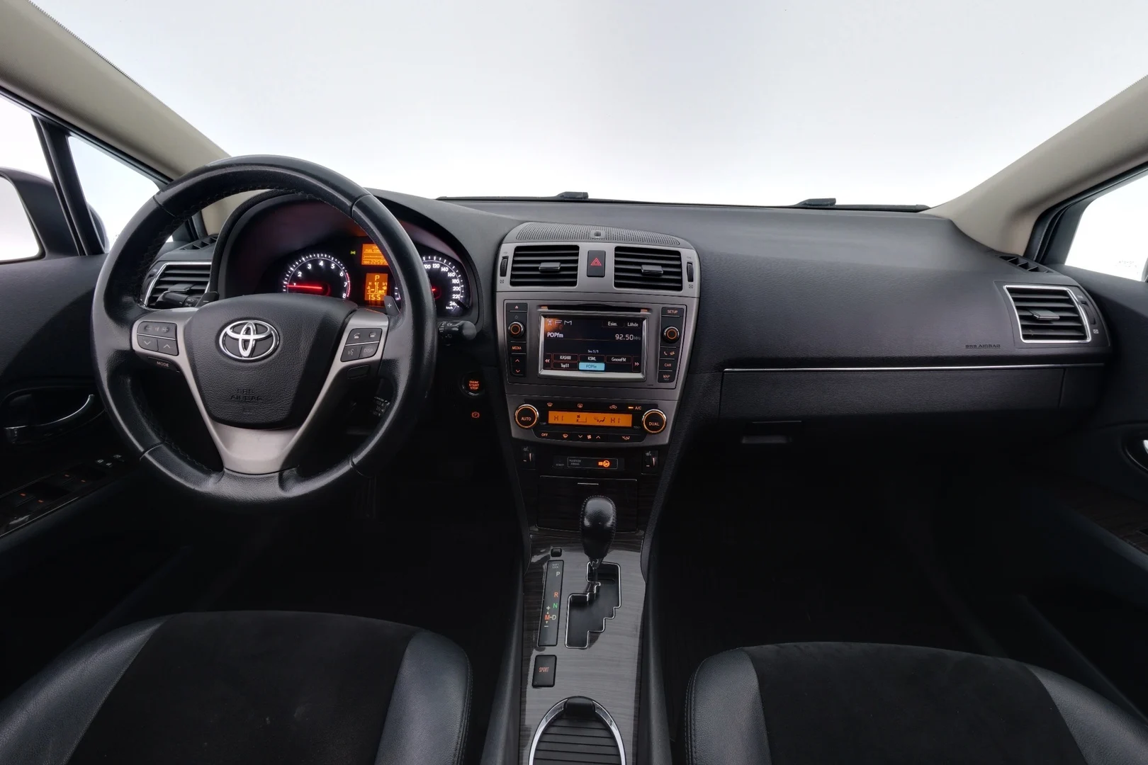 Car Image - Elyfe4bzUJAyDkmMQUpMU