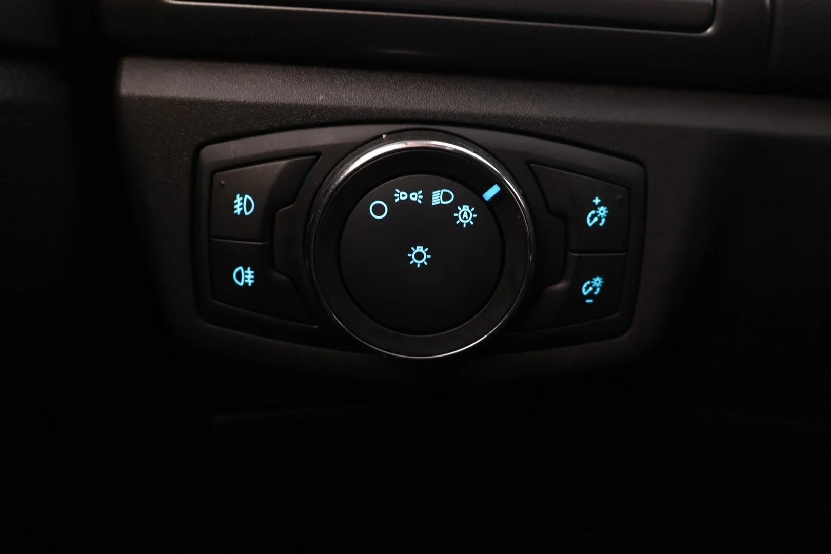 Car Image - 6GBRfvpHPNz32y83MKBgCW