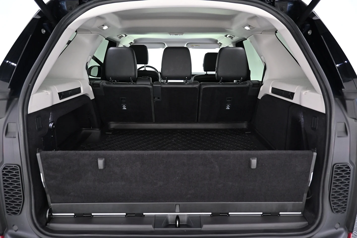 Car Image - 50B6ij6HLMgsptDuFO4BSe