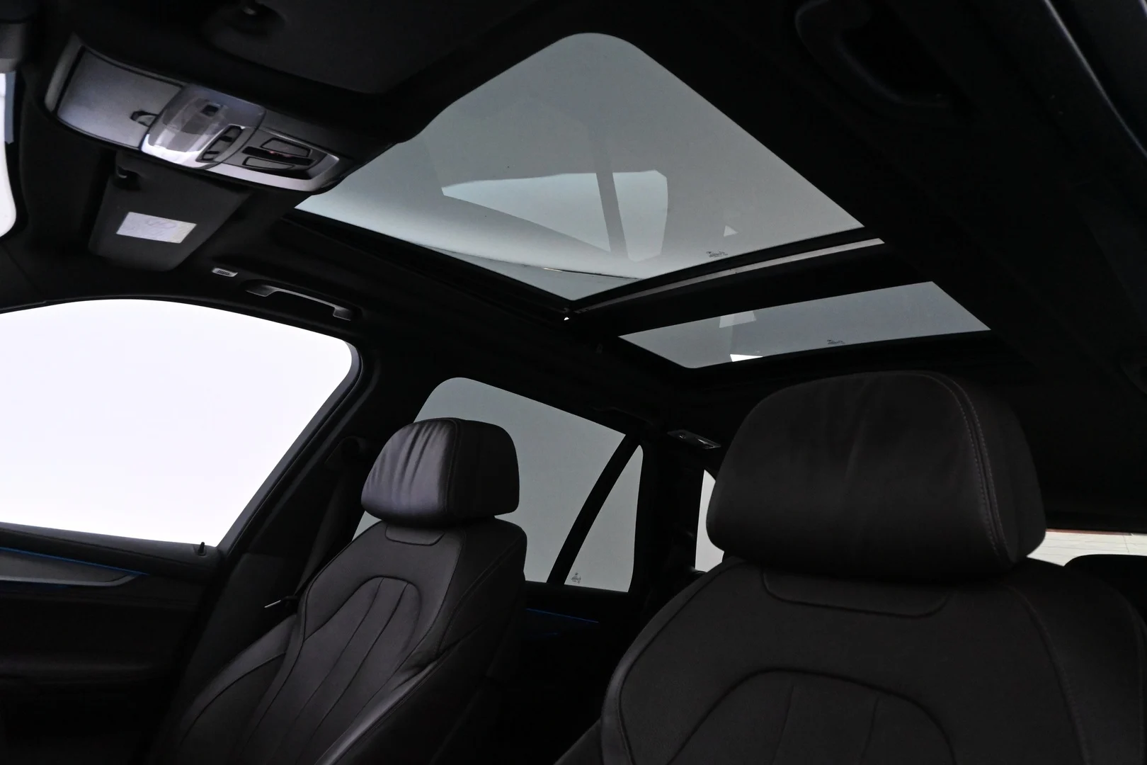 Car Image - 1KP4LrTqvy8oCgY1dEtISk