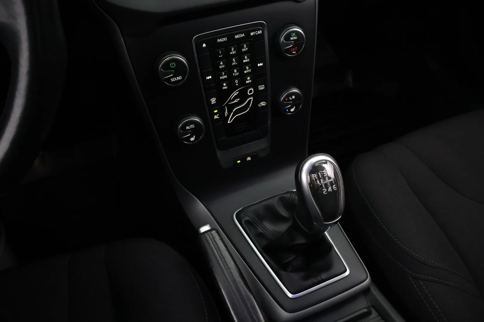Car Image - 5RMRuY0oq7fQWw7xech4A1