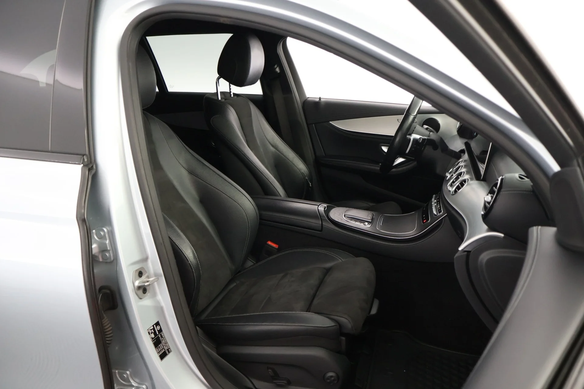 Car Image - 3MFITUM9aICbTP7Rd85xNG