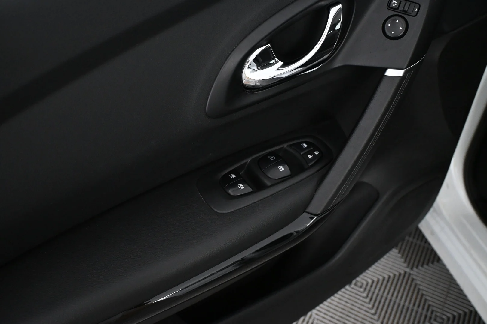 Car Image - 13XaNRWWxGOZcMmXQXsXdk