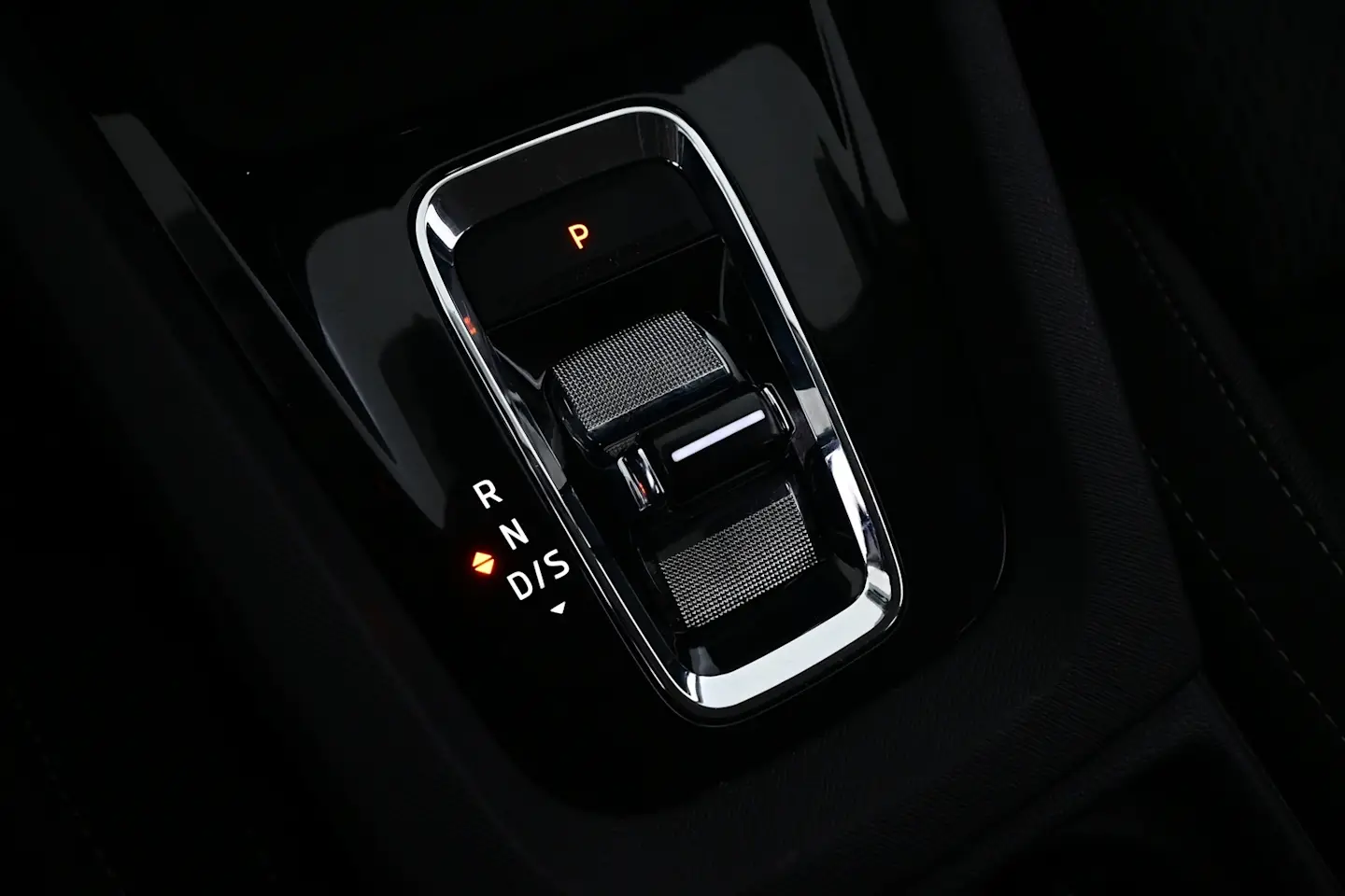 Car Image - 5nNtZq2MhUJ1lEXYUigf1