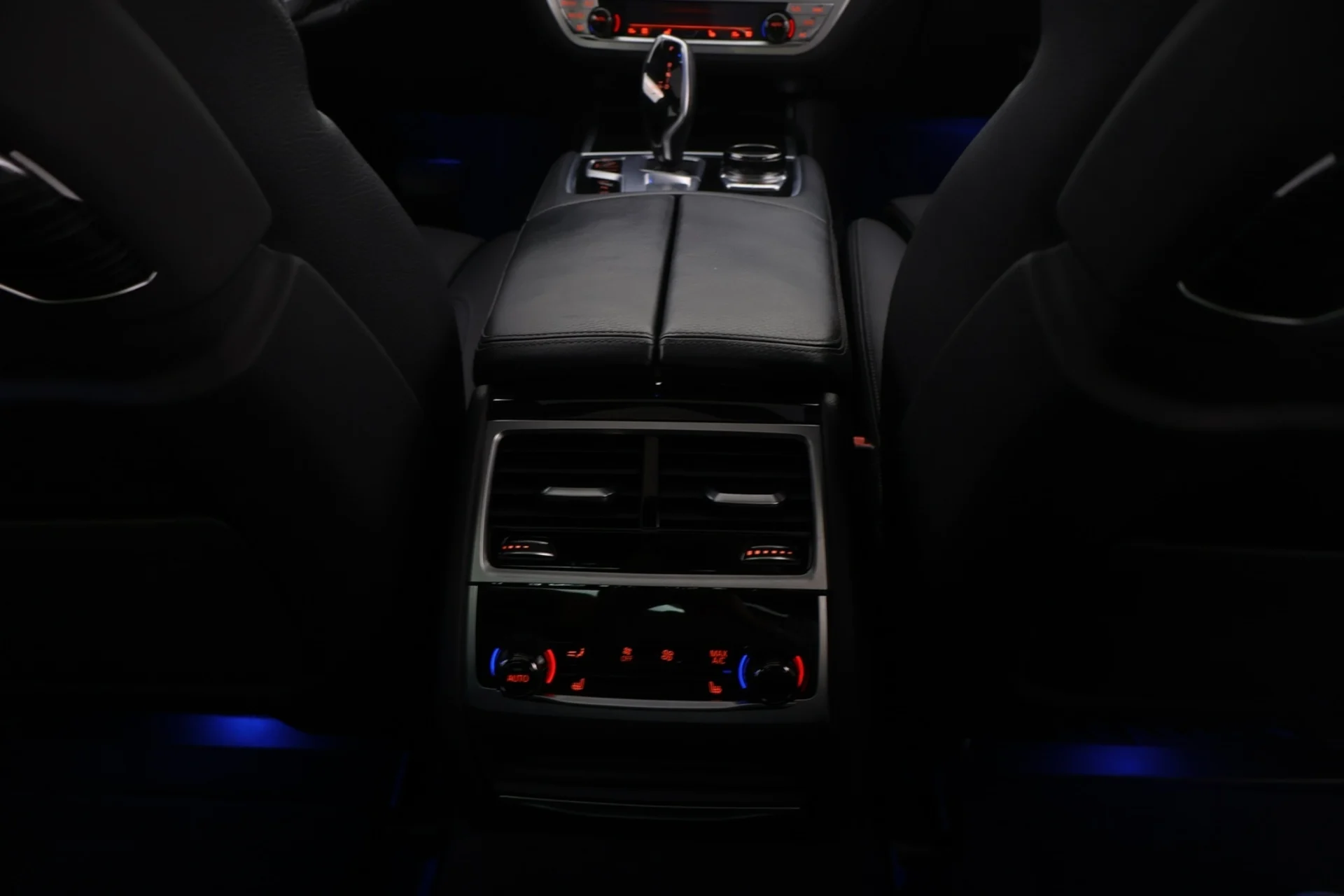 Car Image - liVEyLGqy73B1bmfjZ2No