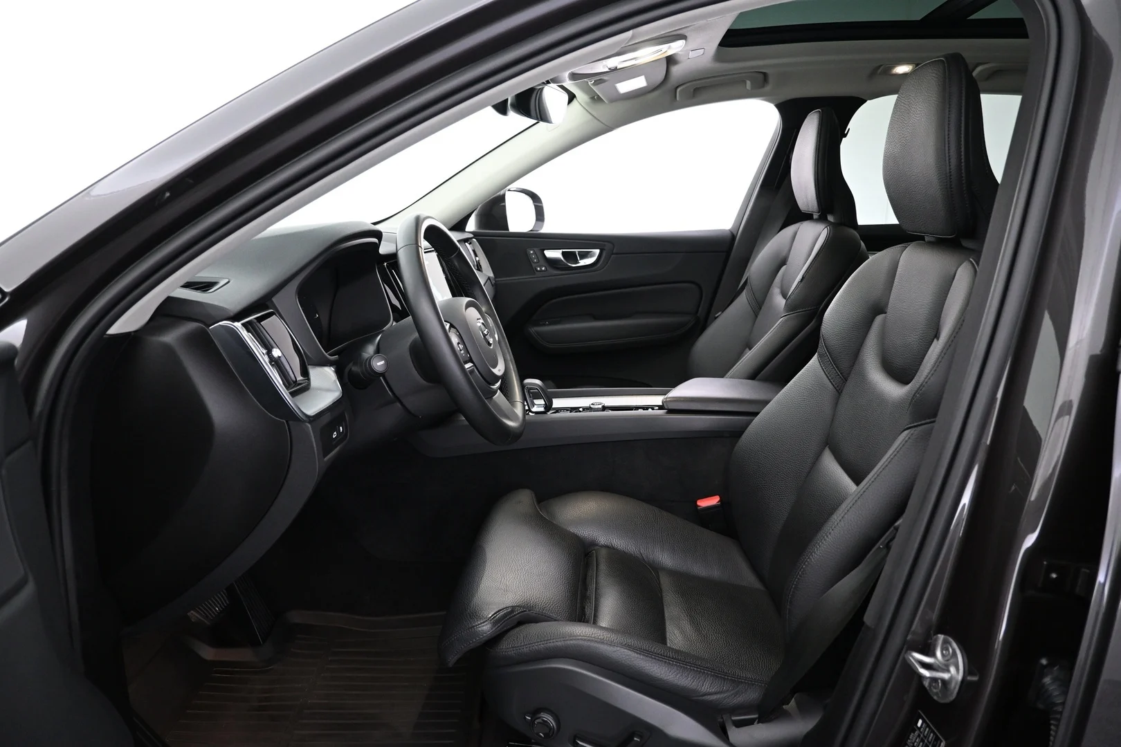 Car Image - 5vfwC8XjwrqNI2aESQabFL