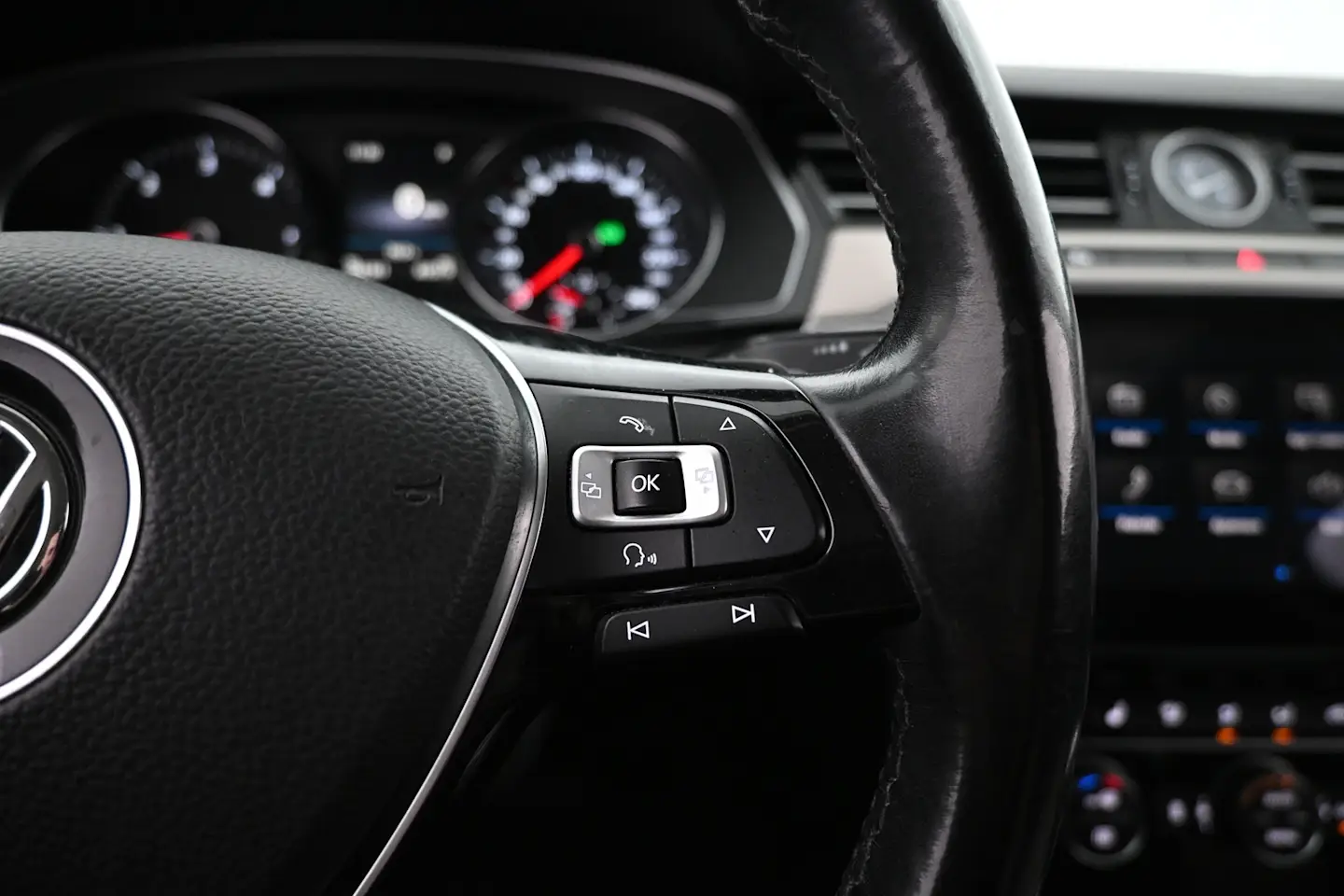 Car Image - 1sFkPC4OhrHawv74CXVKAd