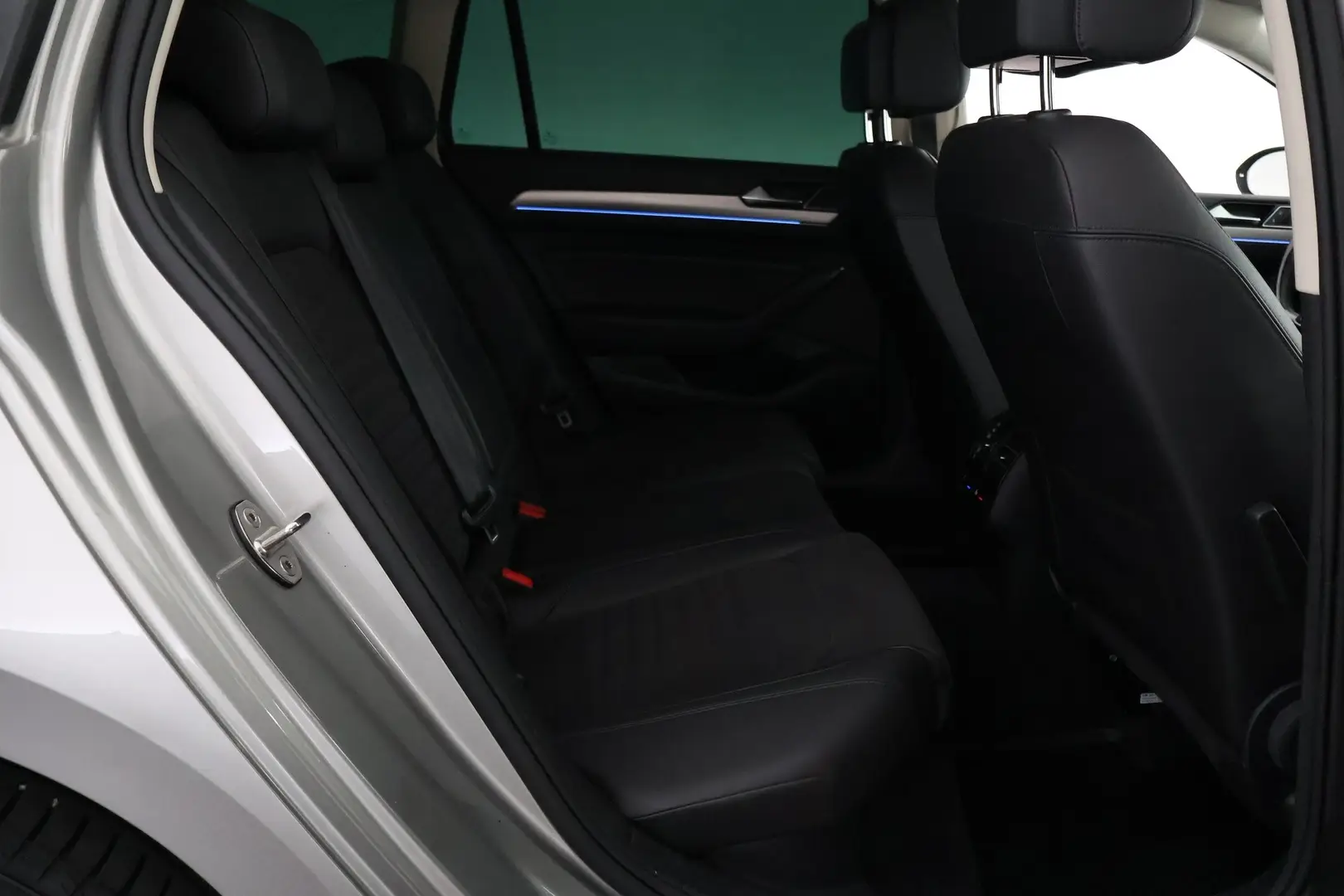 Car Image - 61sgAPRtvZm1ol9vN54ElG